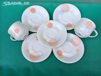 Hrnečky s talířky