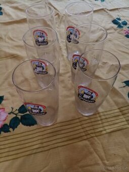 Prodám pivní skleničky Bakalář 0,5 l
