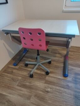 Dětský rostoucí stůl se židlí