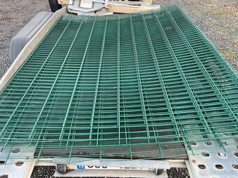 PLOT Svařovaný Panel 2D ZN zelený Výška 203cm Šířka 250cm