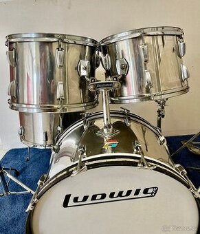 LUDWIG  STAINLESS  BLUE - OLIVE BADGE - 1