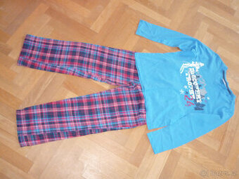 Pyžamo velikost 110