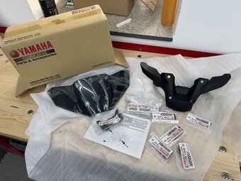 Yamaha MT 09 2024+ plexi + základna