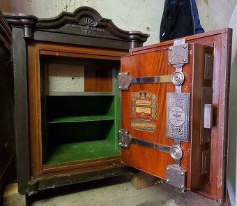 Starožitný trezor - popelka / Ignac Langhammer Wien