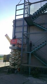 Ocelova konstrukce reklamní plochy