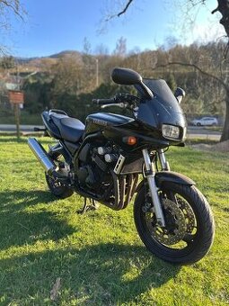 Yamaha FZS 600 Fazer