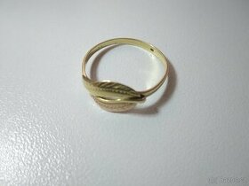 Zlatý prsten dámský, 1,3g
