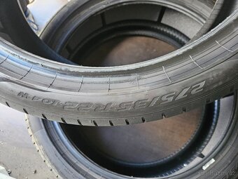 275/35R22 104W XL P-Zero (PZ4) Luxury PNCS VOL PIRELLI