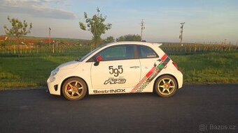 Sportovní polep vozu Fiat 595 Abarth