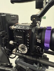 Panasonic LUMIX BS1H