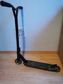 Koloběžka Destroyer Green Lightning