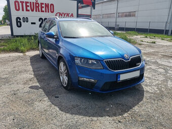 Škoda Octavia RS Kombi 2.0 TDi, 135kw, klimatizace, tempomat