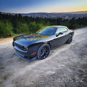 Dodge Challenger R/T 5.7 V8 HEMI