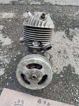 Motor Jawa 250 speciál - 1