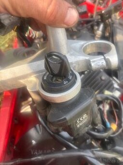 Sada zamku a ridici jednotka na Yamaha Fz6N a Fz6 Fazer - 1