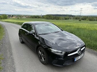 Mercedes-Benz A180