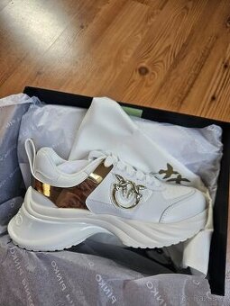 Pinko kožené sneakers vel.39 nové original