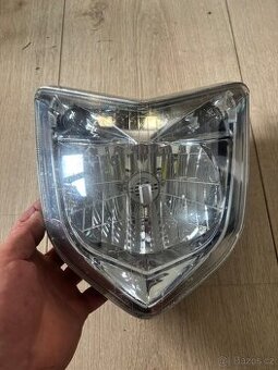 Svetlo na Yamaha Fz1N