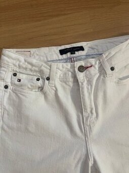Dámské bílé rifle Tommy Hilfiger