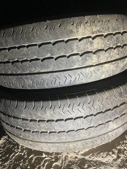 Letni pneu 215/70 r15c