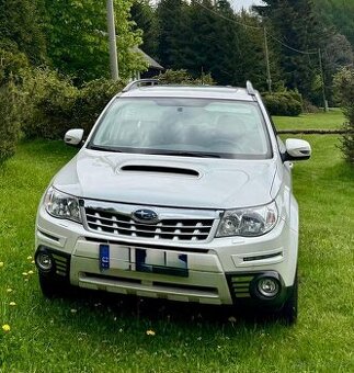 Subaru Forester 2.0 TD3 Executive, bílá perleť