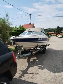 Motorový člun