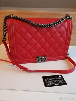 100% originální Chanel le Boy maxi limitovaná edice.