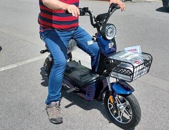 Elektro skutr