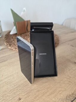Samsung S24
