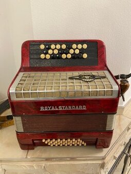 Akordeon Harmonika