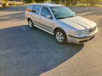 Škoda Octavia 1 combi 2.0 i 85 kW pěkný stav