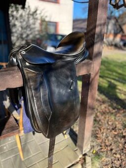 Drezurní sedlo 17,5 komora 2