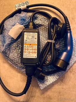 Nová nabíječka originál Toyota a Lexus