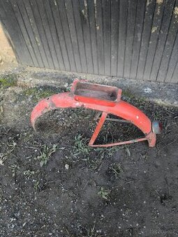 Stadion s11 zadní blatník