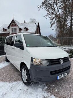 VW T5 Transporter 2.0tdi 6 míst nové pneu Long