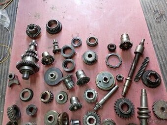 Díly frézky soustruhy