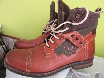 Pánské moderní kotníkové boty BUGATT vel. 43.