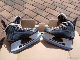 Hráčské brusle Bauer Vapor x200