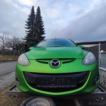 Mazda 2 benzín rok 2012