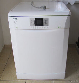 MYČKA NÁDOBÍ BEKO 60cm - 13SAD - A++