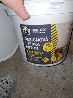 Betonova dekoracni  sterka