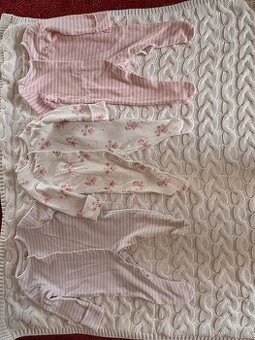 Prodám set overalů pro holčičku