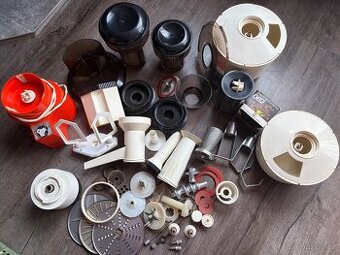 Kuchyňský robot ETA 0010 s bohatým příslušenstvím