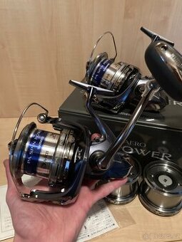 Shimano Power Aero Spin 10000