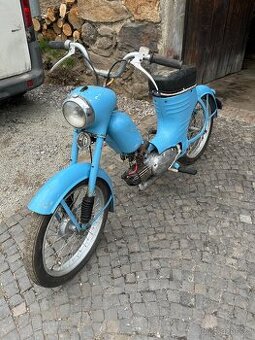 Jawa pařez 550