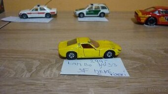 MATCHBOX RW - ASTON MARTIN SF MIURA - A SKUPINKY MATCHBOXŮ