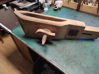 Sedlařský, brašnářský,obuvnický koník -svorka