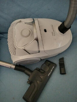 NOVÝ sáčkový vysavač Rowenta