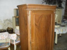 prodam stary nabytek