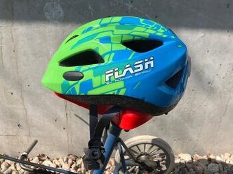Detska helma na kolo se svetlem